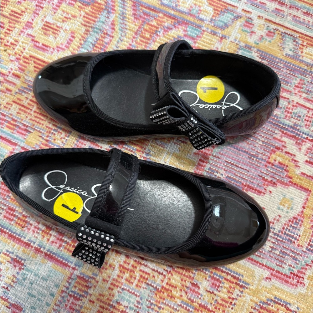 Jessica Simpson Black Patent Mary Jane Flats with Bow- girls